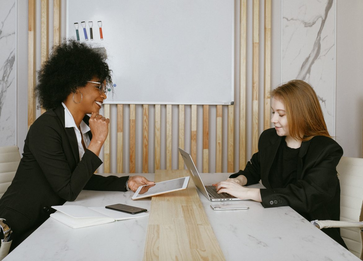 Entenda por que você precisa de uma estratégia de serviços mais focada no cliente