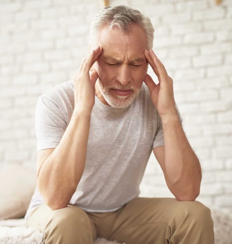 Remédios caseiros para dor de cabeça: chás, massagens e mais!